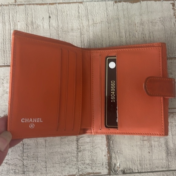 Chanel Wallet - Picture 9 of 15